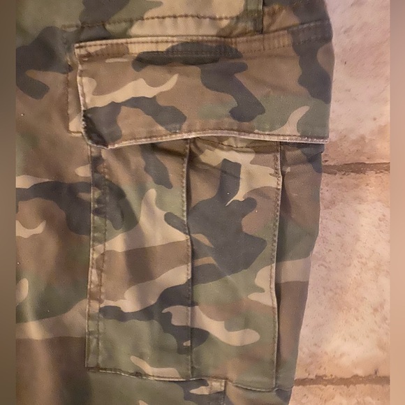 American eagle camouflage cargos - Picture 4 of 7